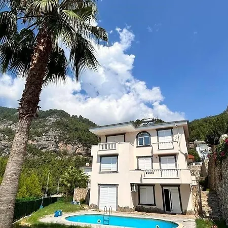 Ambiance Delux Villa With A Private Pool And A View
